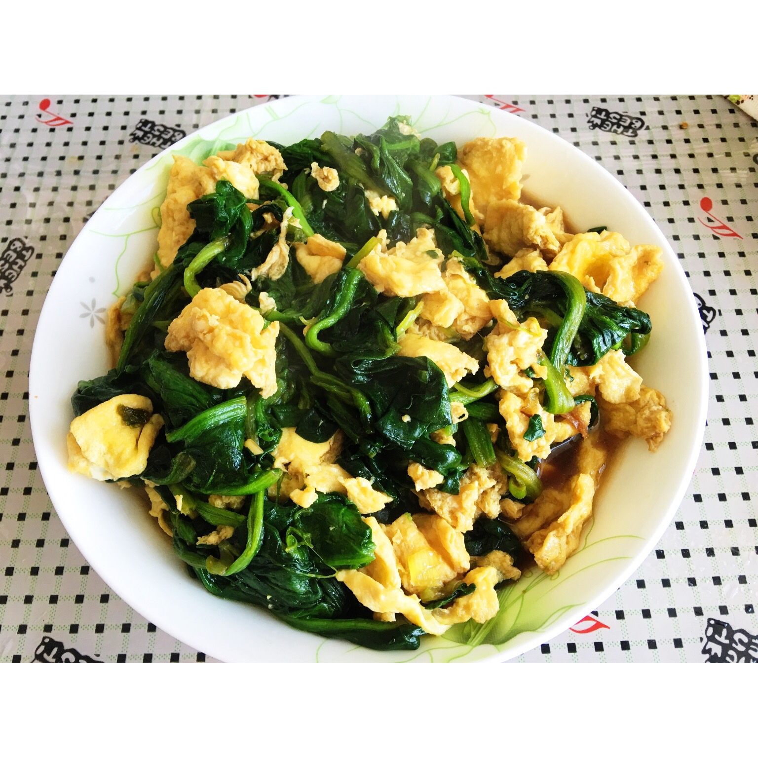 菠菜炒鸡蛋
