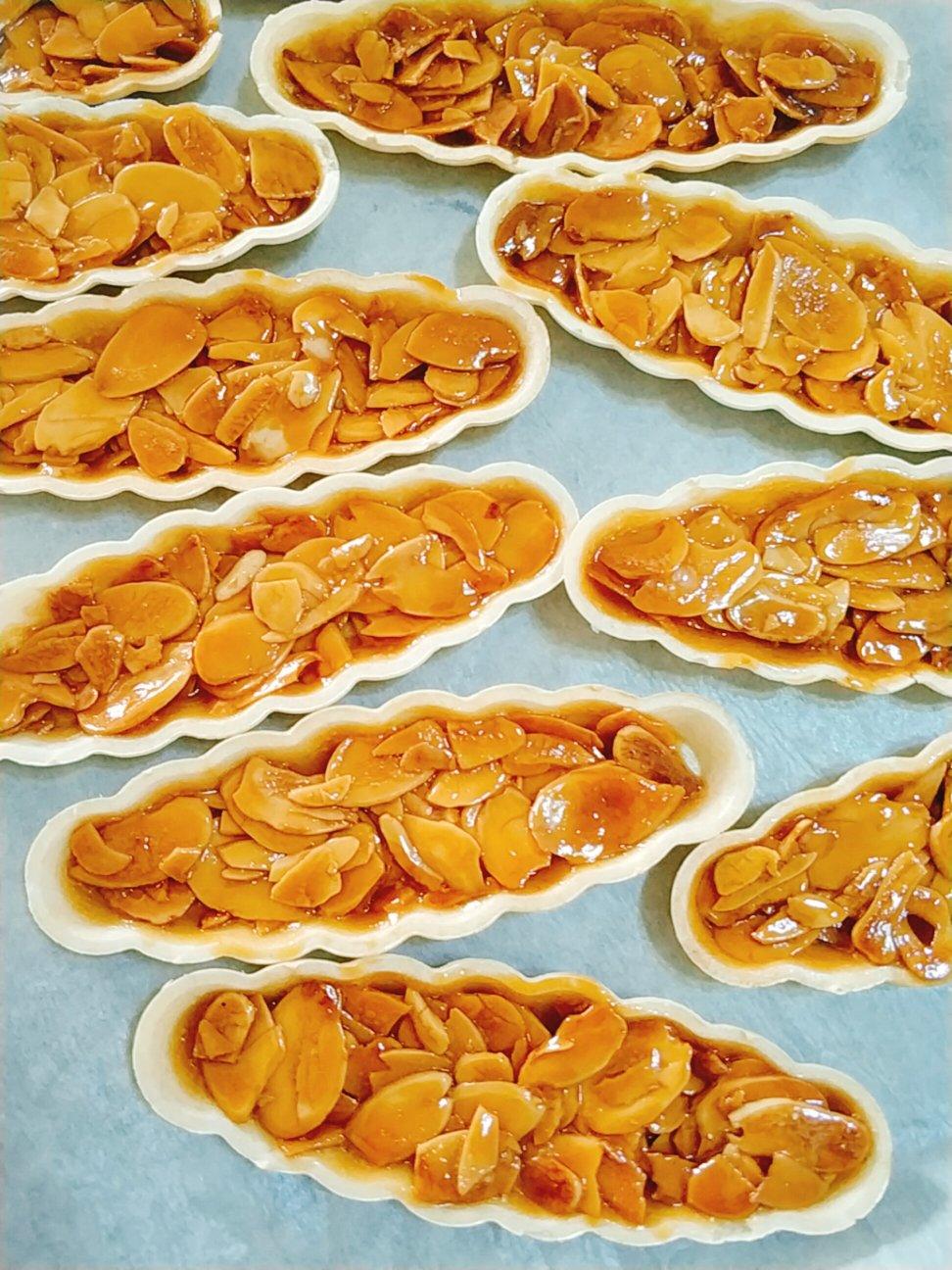 视频🚢一次搞定3种口味｜焦糖坚果糯米船｜不测温，不冷冻｜低糖｜简单｜0难度