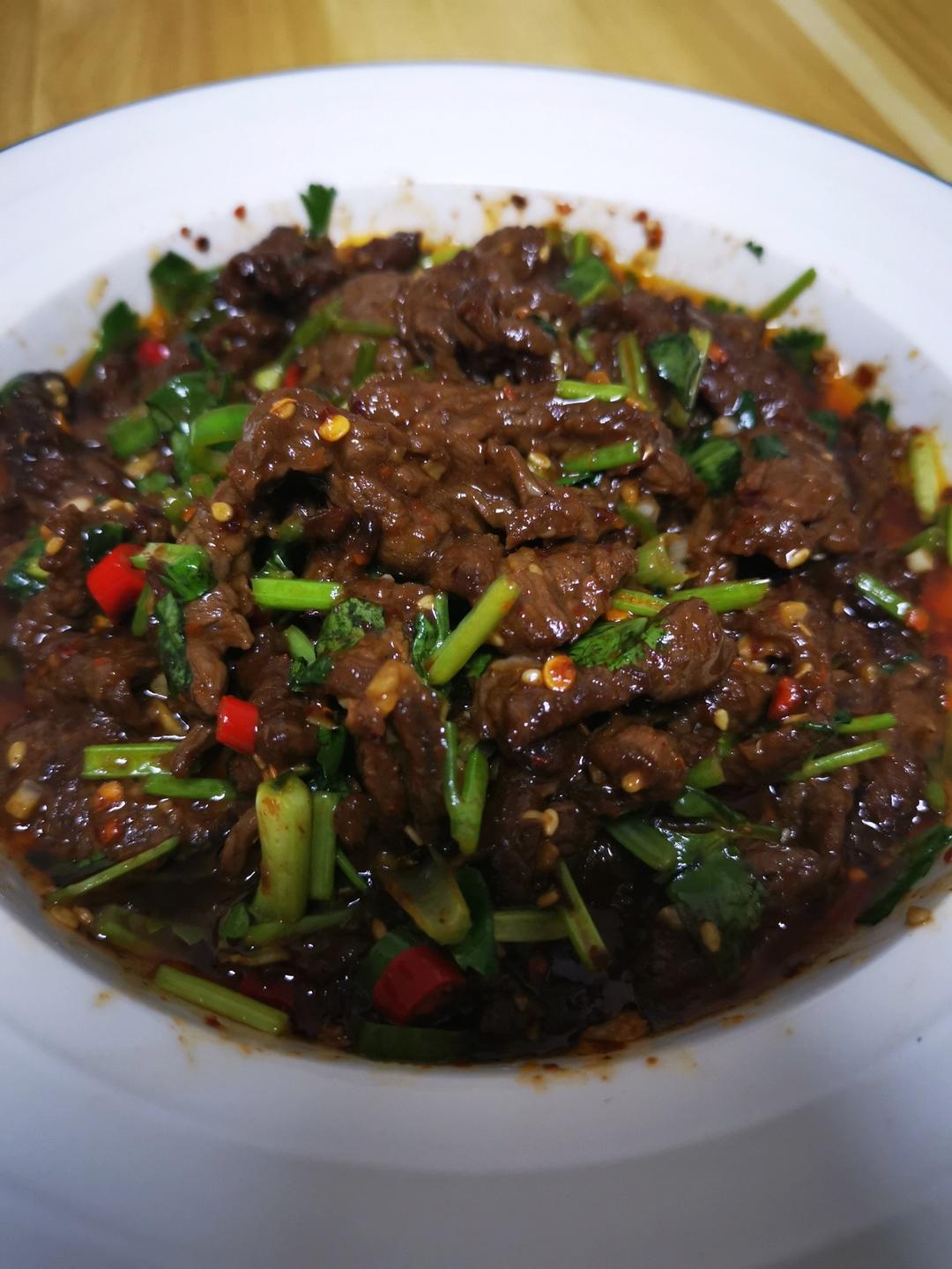 香嫩爽滑‼️香菜拌牛肉🔥这味道简直绝了
