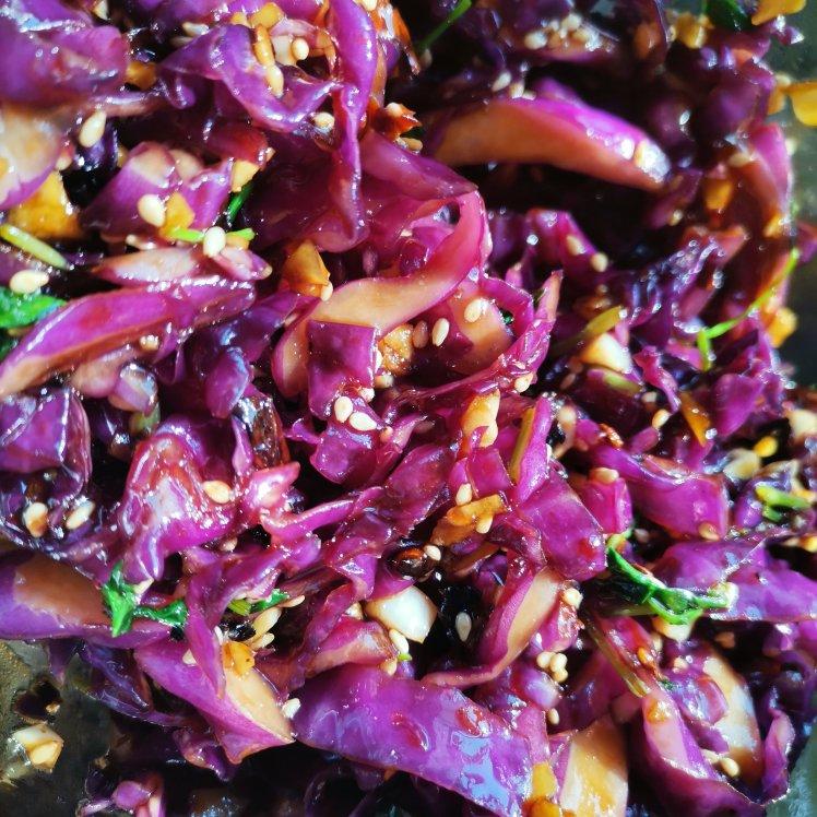 超级低脂低卡的凉拌紫甘蓝！！