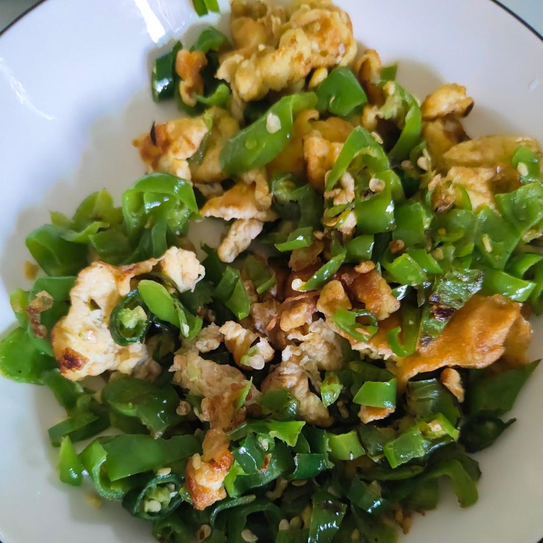 1分钟学会青椒炒鸡蛋｜家常好菜