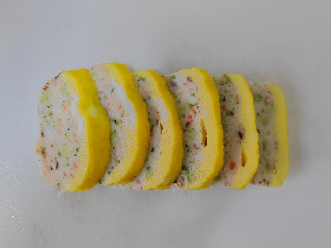 宝宝10个月辅食：妈妈都觉得好吃的虾仁蒸糕