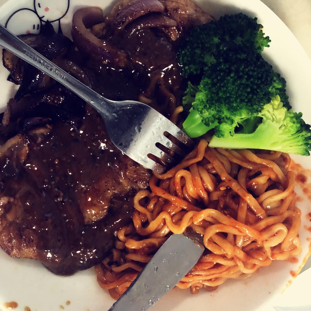 黑椒牛排