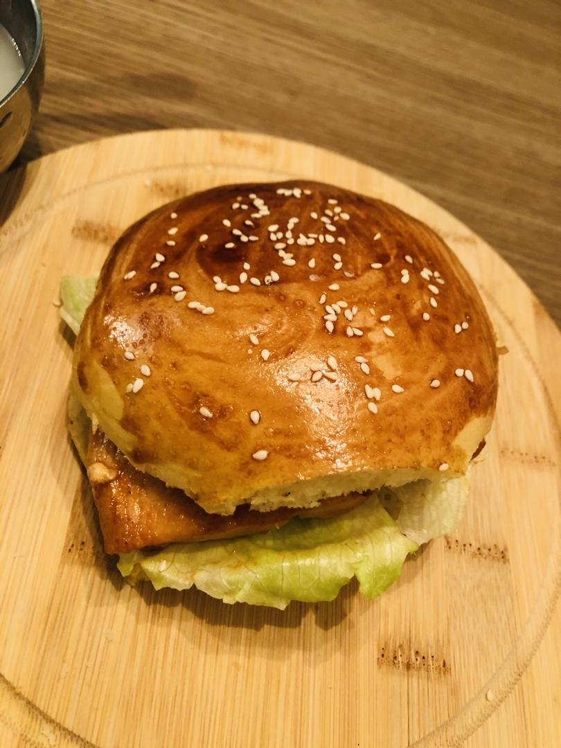新奥尔良烤鸡腿堡