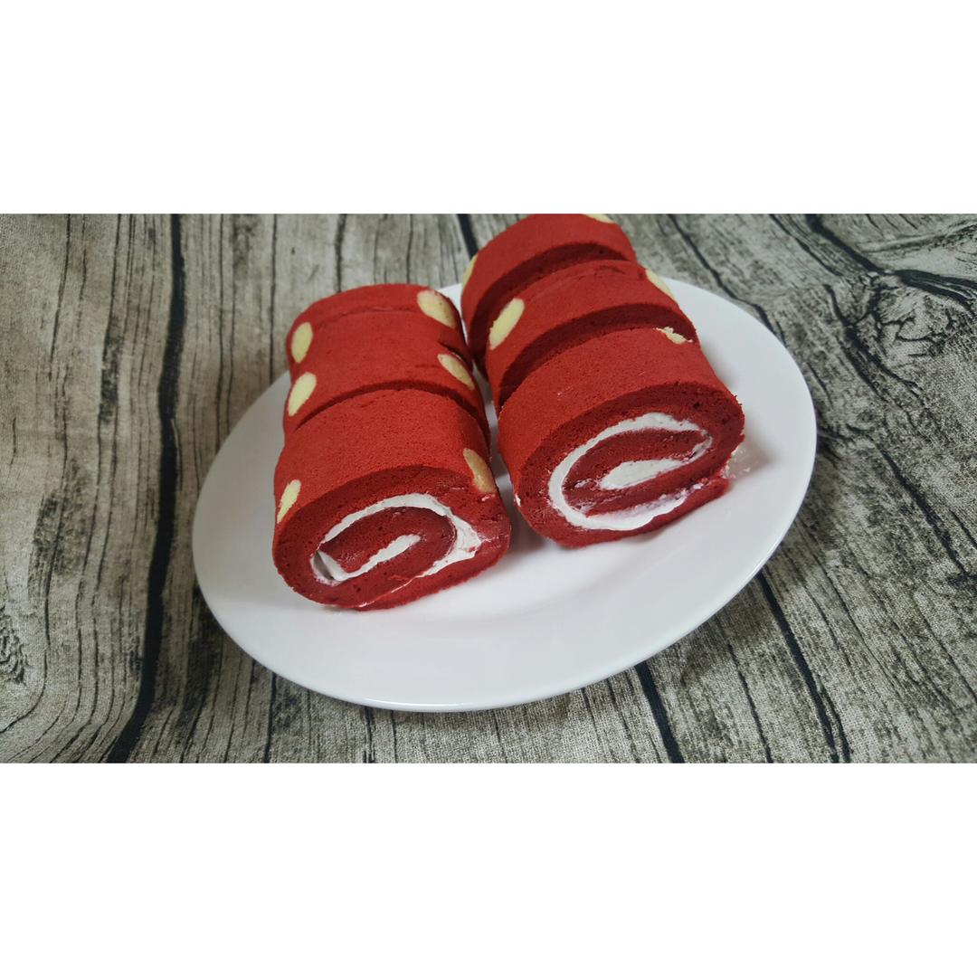 红丝绒波点蛋糕卷—精华液版