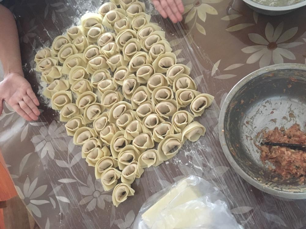 千里香荠菜猪肉大馄饨(附官帽馄饨包法)