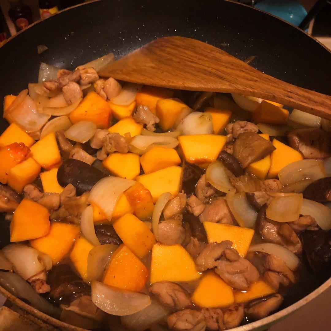 南瓜鸡肉饭