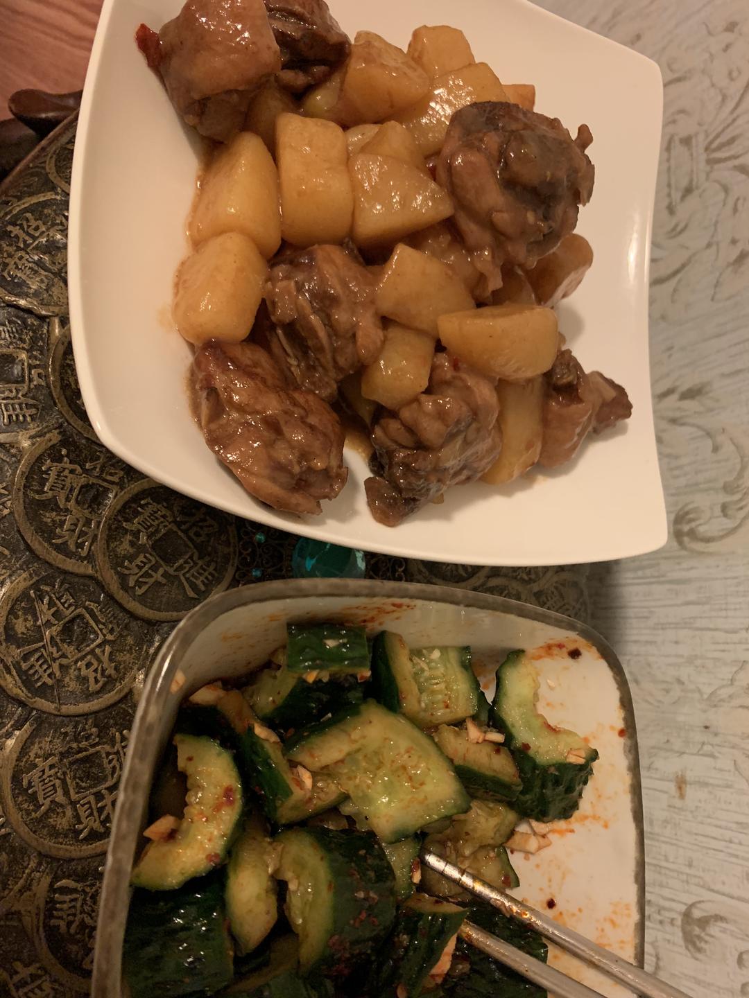 鸡腿炖土豆 上桌秒空盘 汤都喝干了！