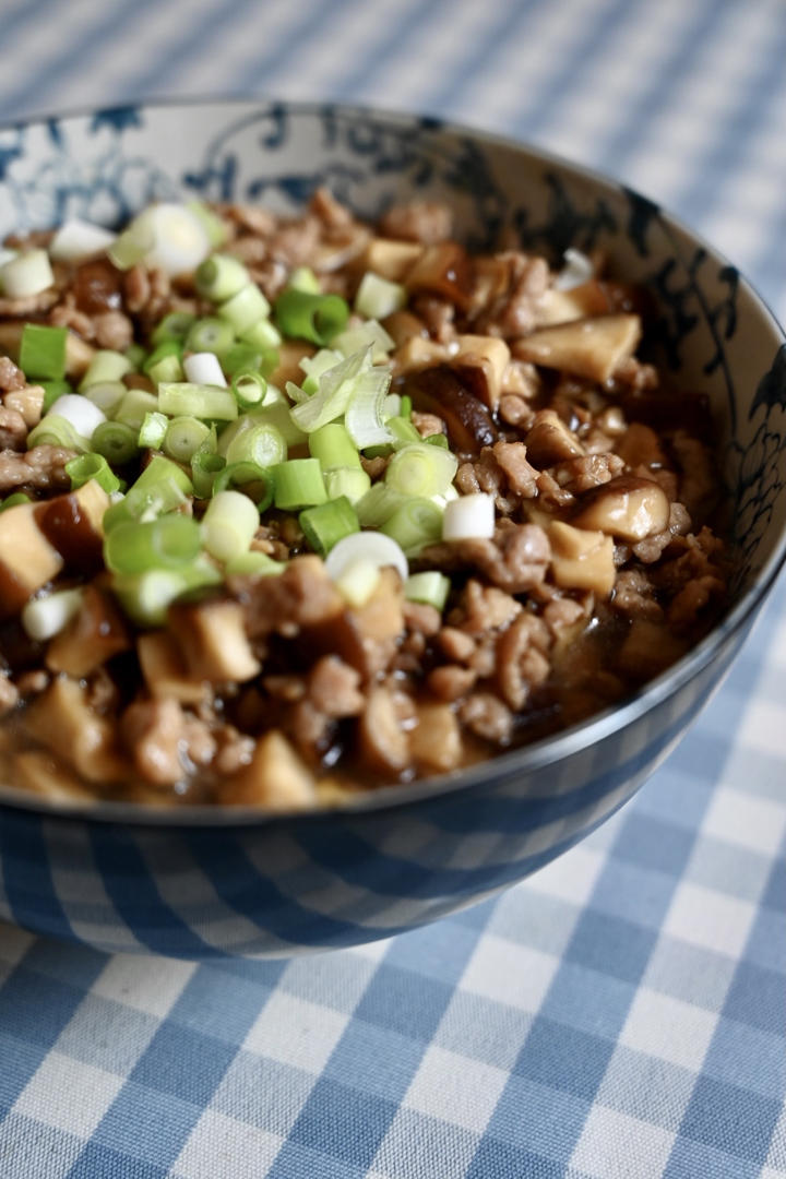 鸡蛋抱豆腐