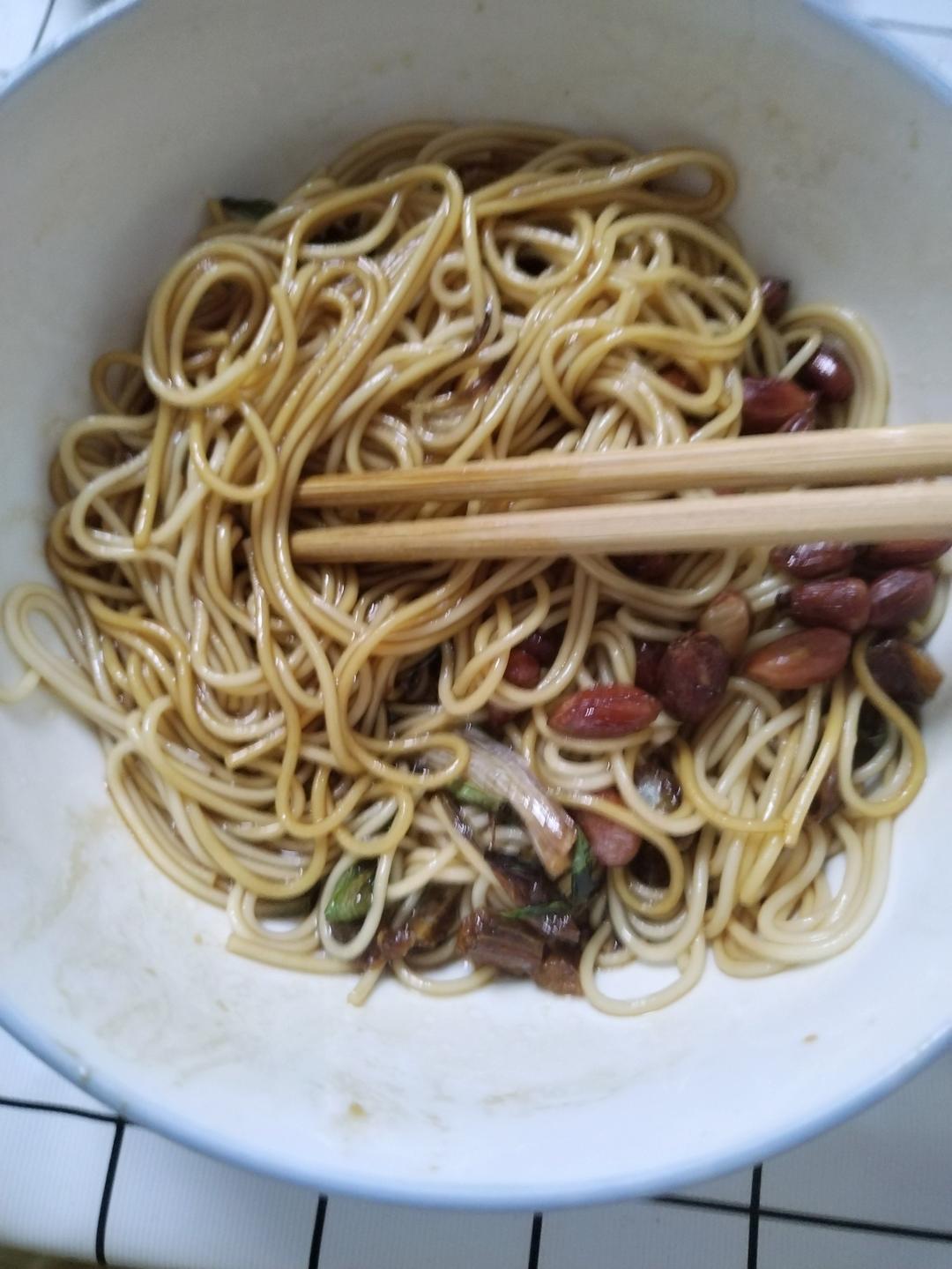 10分钟搞定的一碗葱油拌面