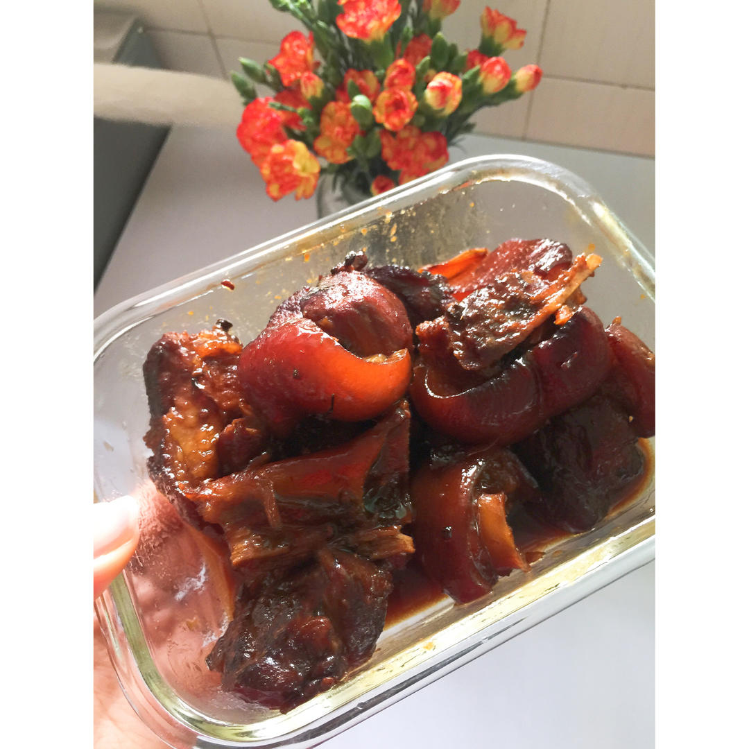 美味的家常菜：红烧猪蹄