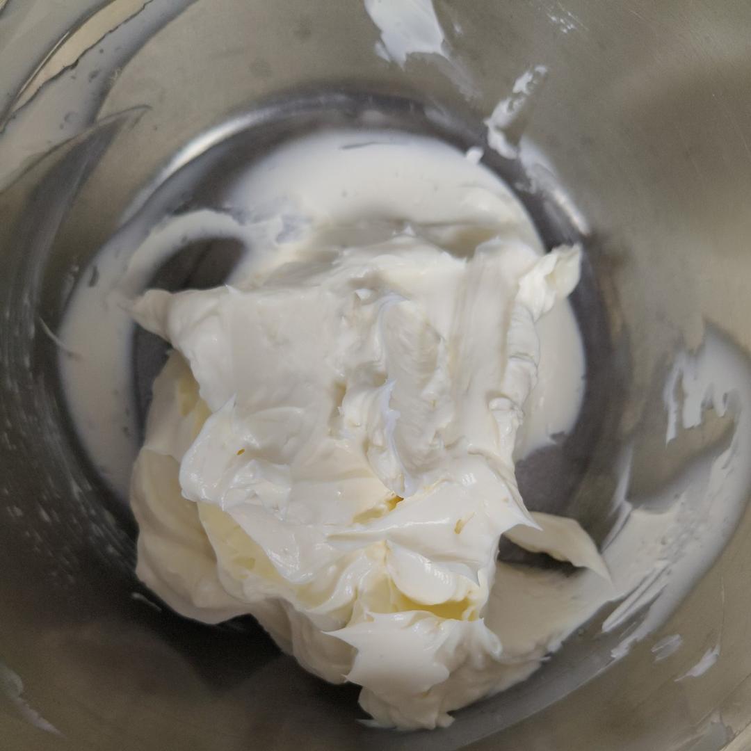 简易奶油霜（可用于蛋糕手绘或写字）