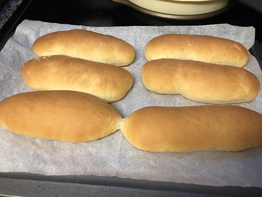 超软绵椰蓉咸奶油面包