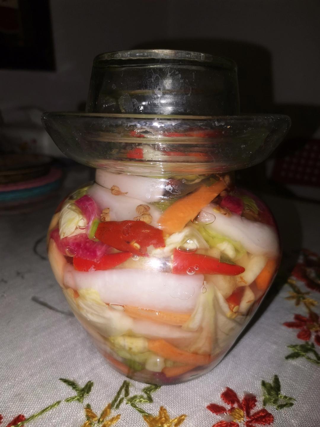 酸甜可口的泡菜（一晚即成）
