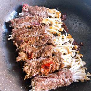 【减脂期】低脂高蛋白金针菇牛肉卷的做法 步骤6
