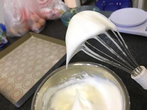 香葱海苔肉松蛋糕卷的做法 步骤2