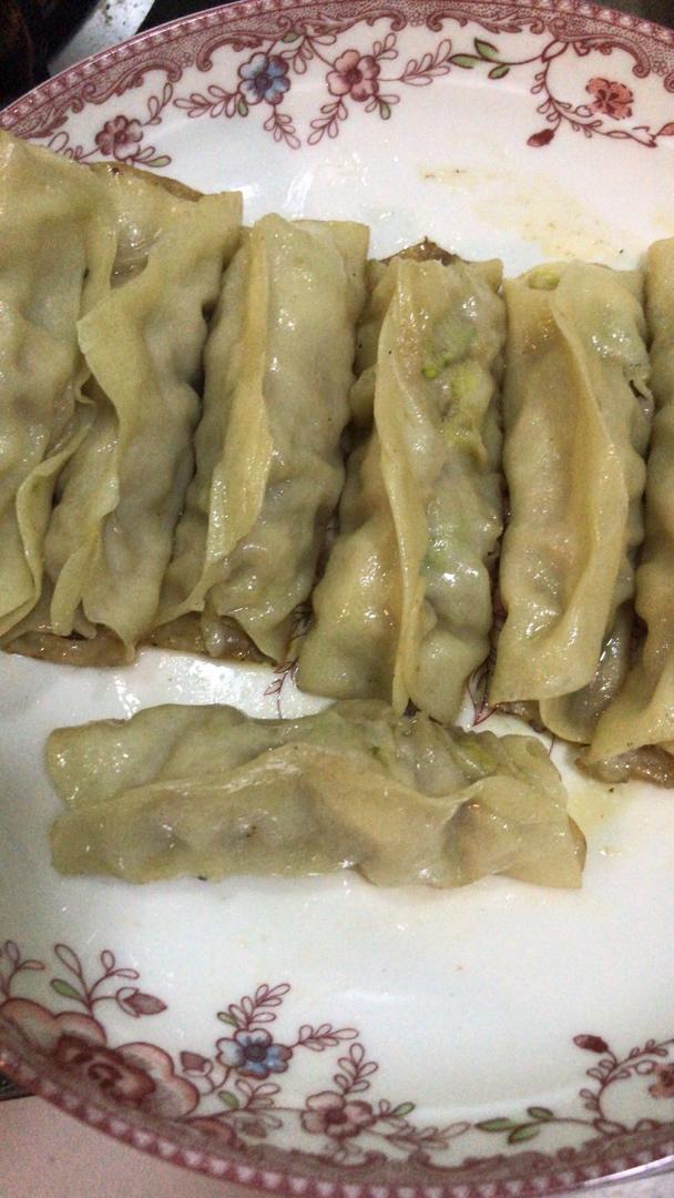 猪肉白菜锅贴