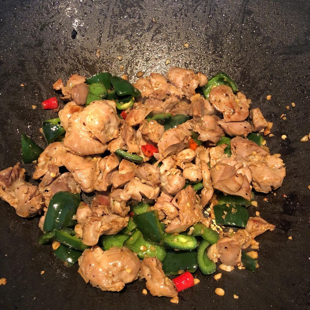 小米椒爆鸡胗