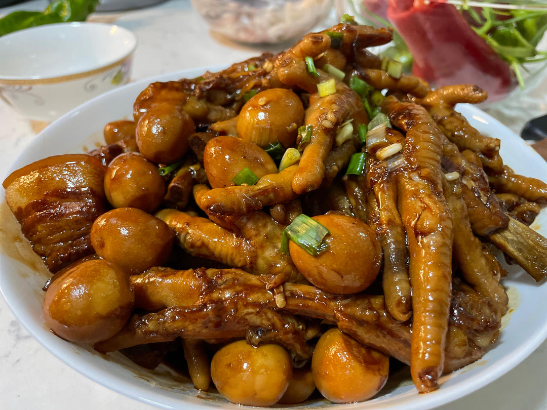 大手拉小手（猪蹄焖鸡爪）