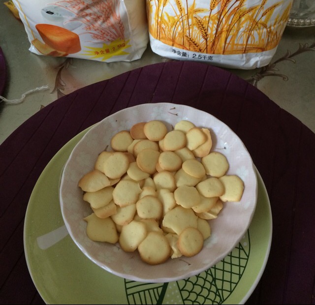 婴儿辅食版蛋奶小饼干（简单快手）