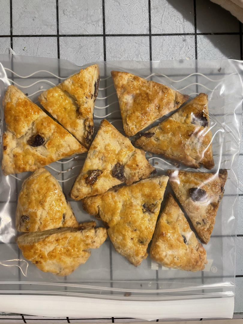 完美裂纹～百分百成功的超好吃奶香司康（禁止搬运）