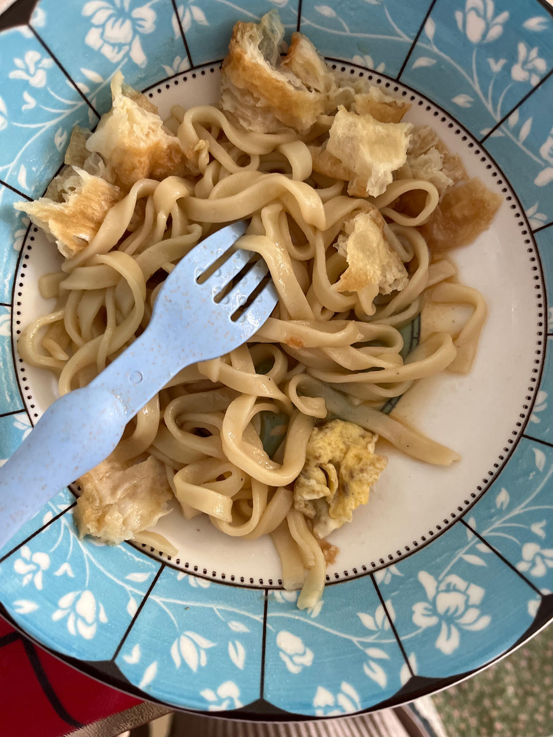 奶奶家的葱花鸡蛋面🍜可早餐可宵夜，香喷喷的童年回忆，最朴实的味道