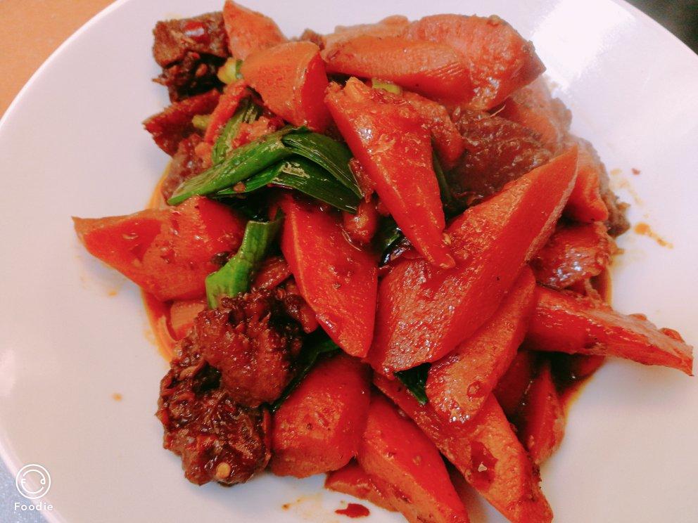 红烧牛肉炖萝卜