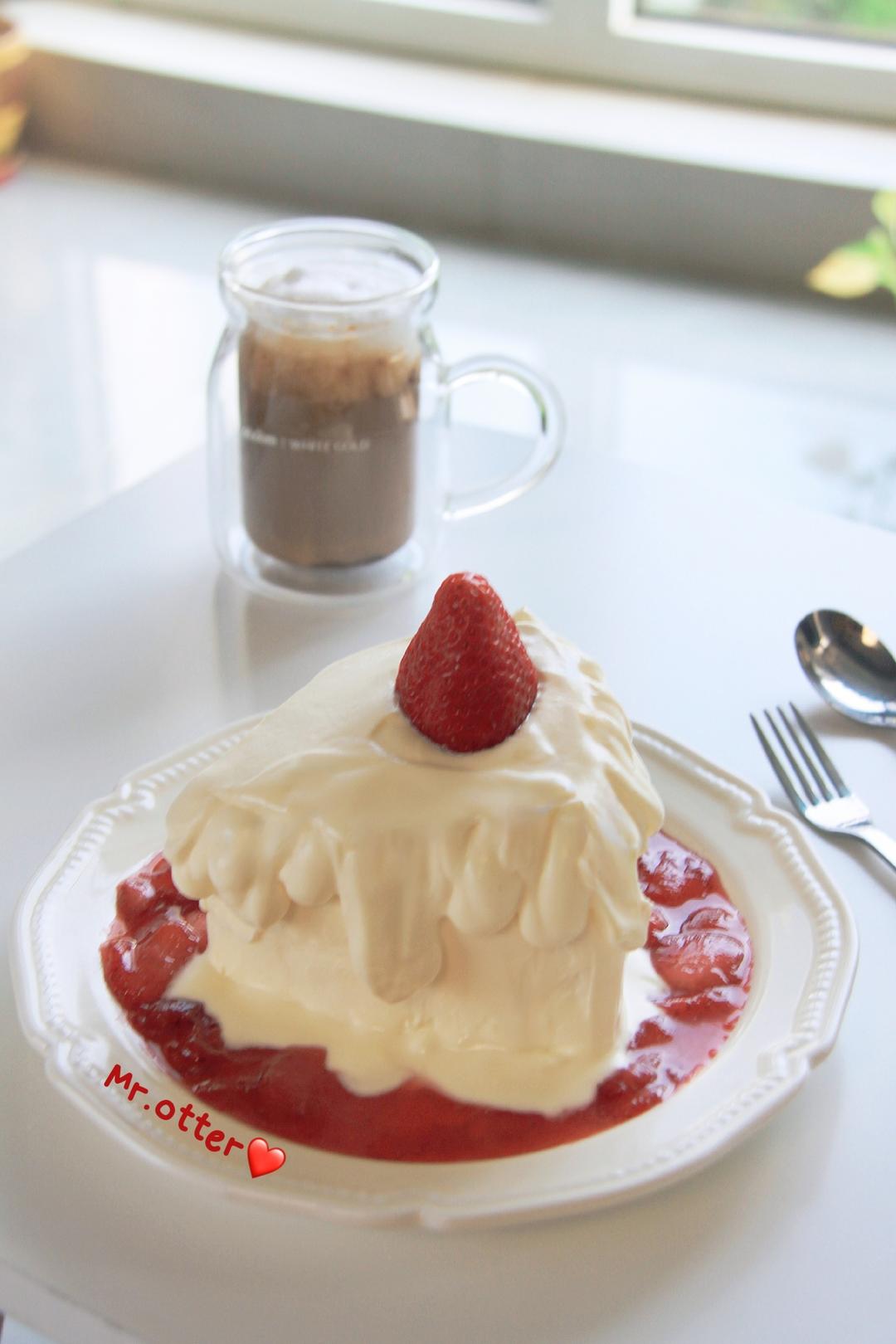 自己在家做🫗漫画里的草莓瀑布蛋糕🍰