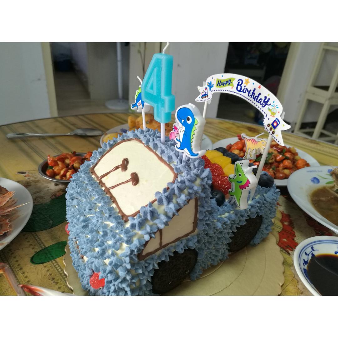 六寸立体汽车蛋糕，水果货车版本