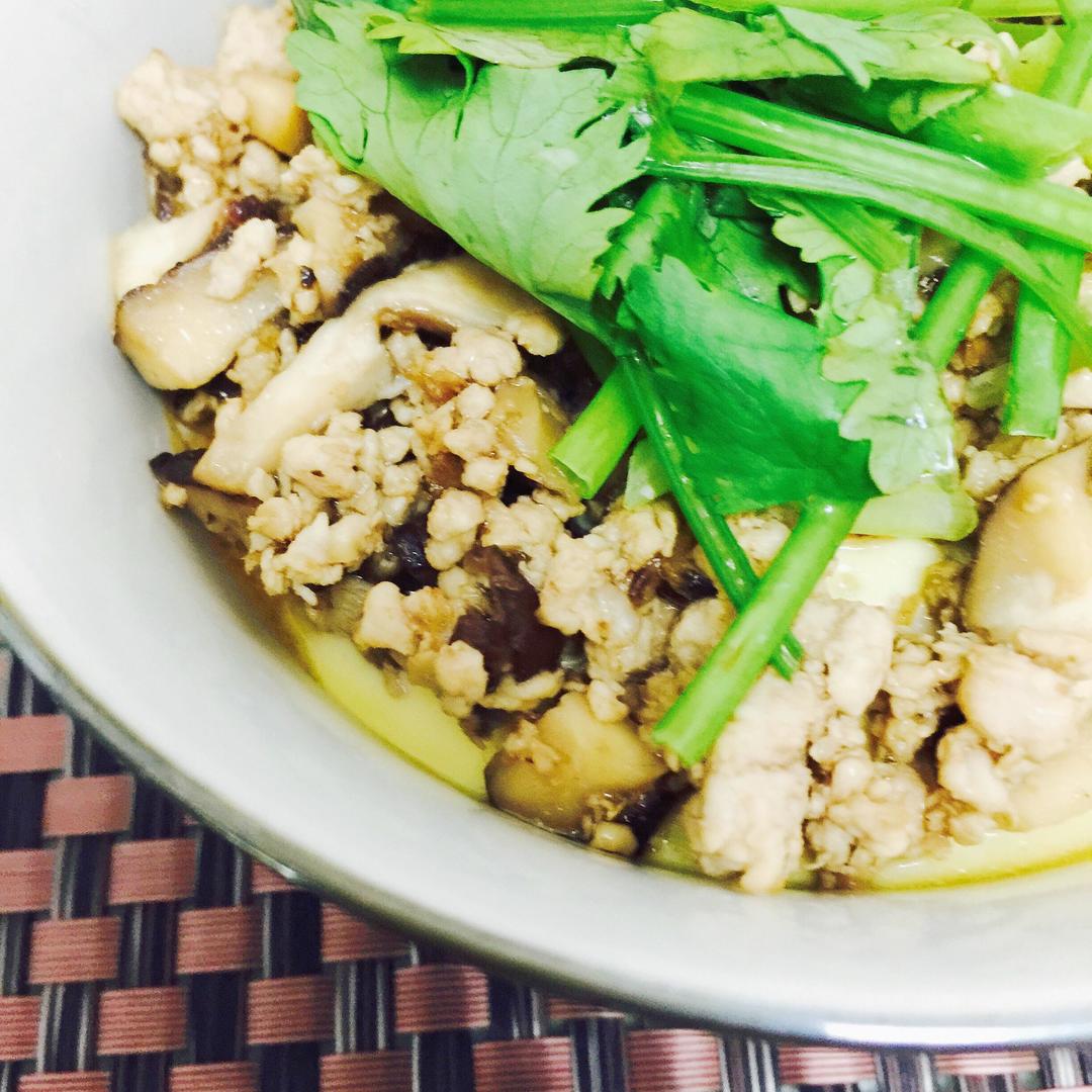 一人份香菇肉末蒸水蛋的做法