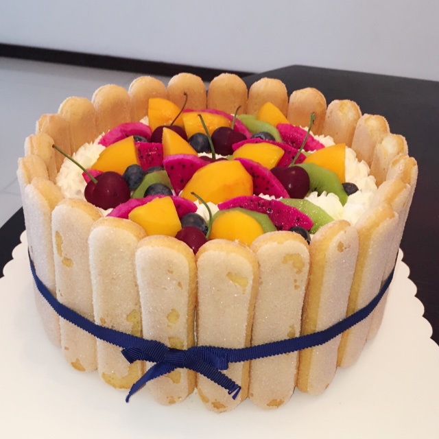 生日蛋糕教程【威化饼干围边】