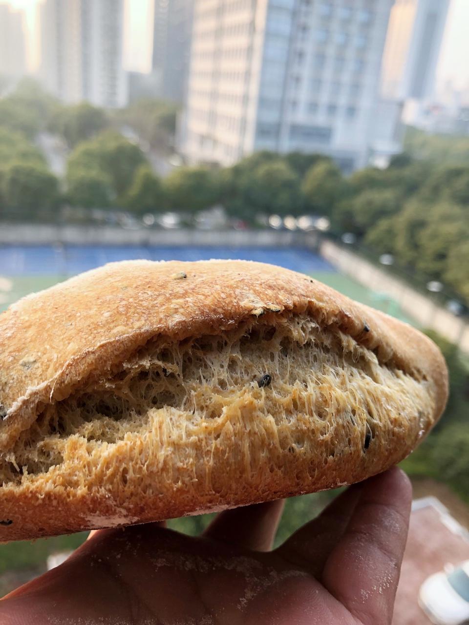 天然酵母黑芝麻面包