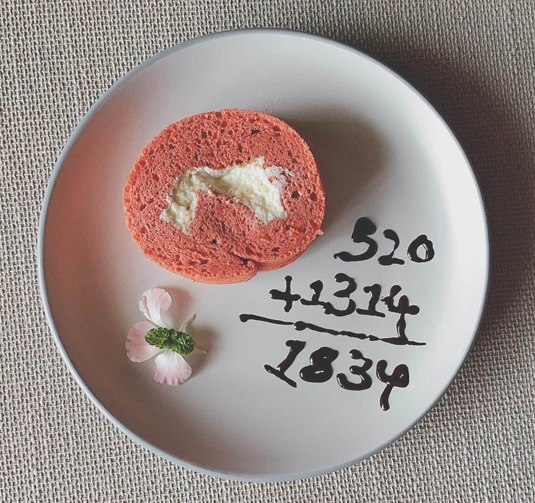 《Tinrry下午茶》教你做基础原味蛋糕卷