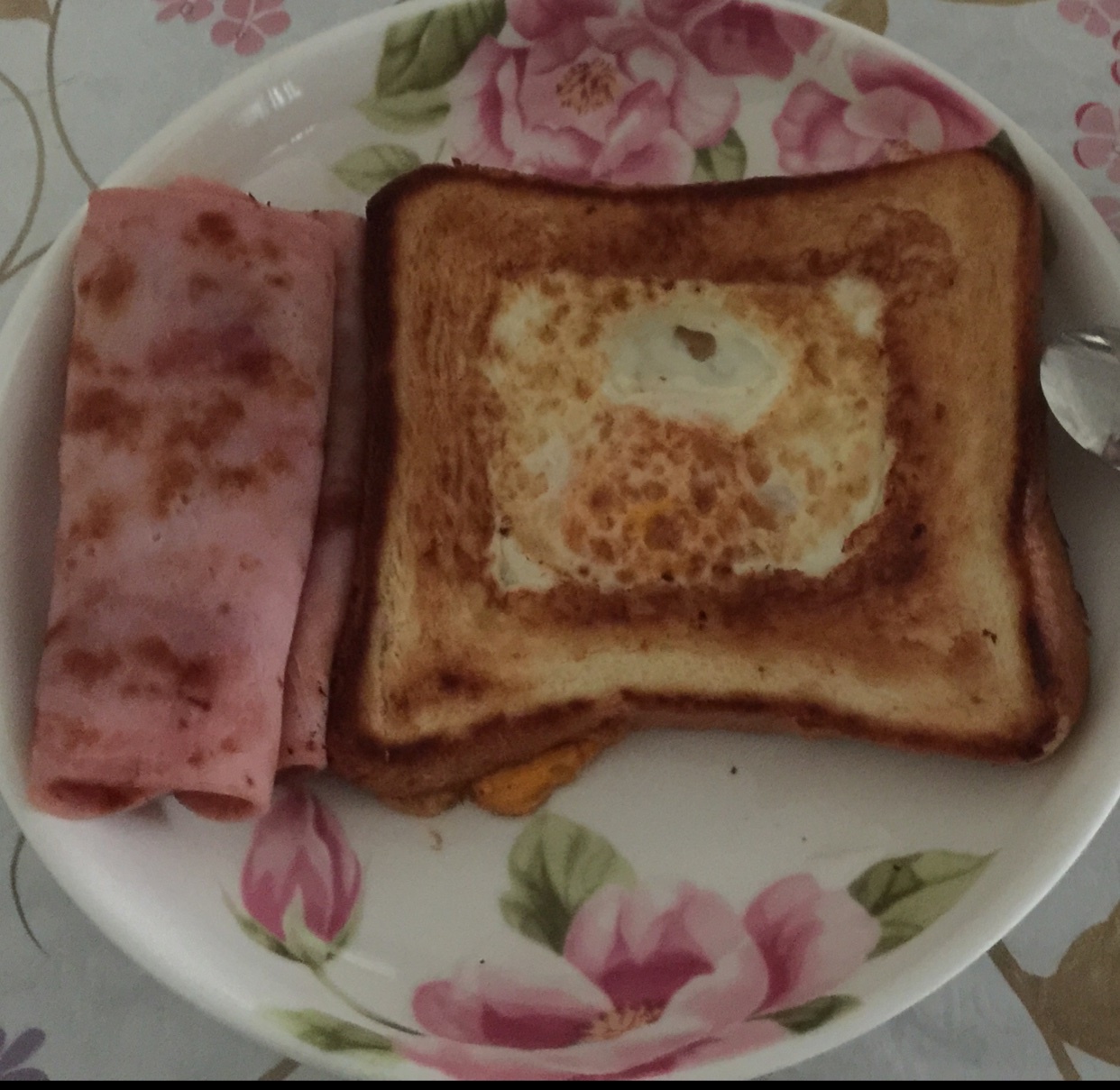 鸡蛋煎土司