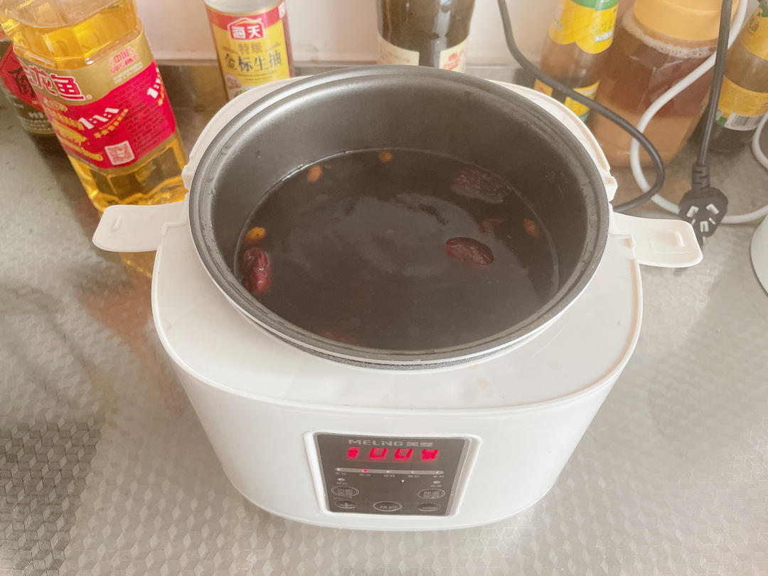 乌鸡四物汤-补血养血！