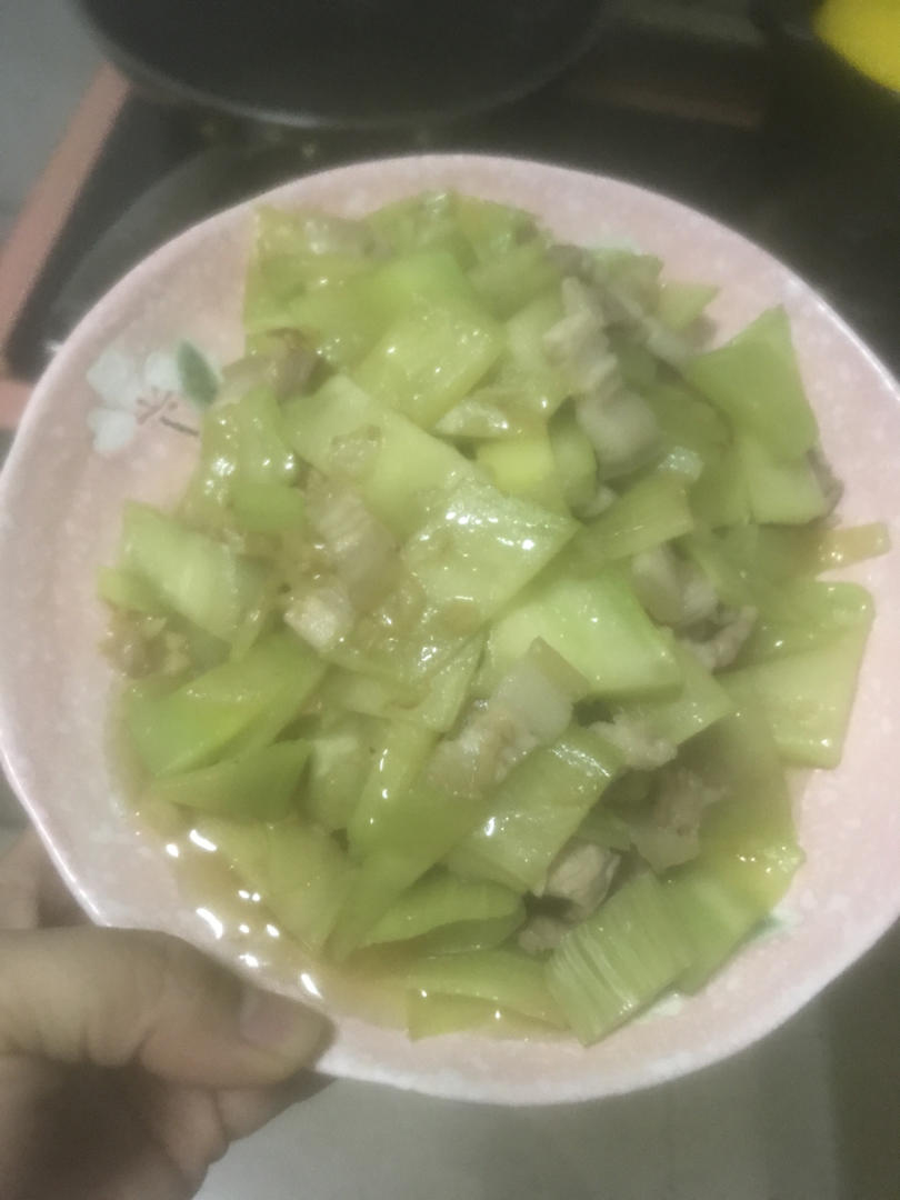 清炒莴笋