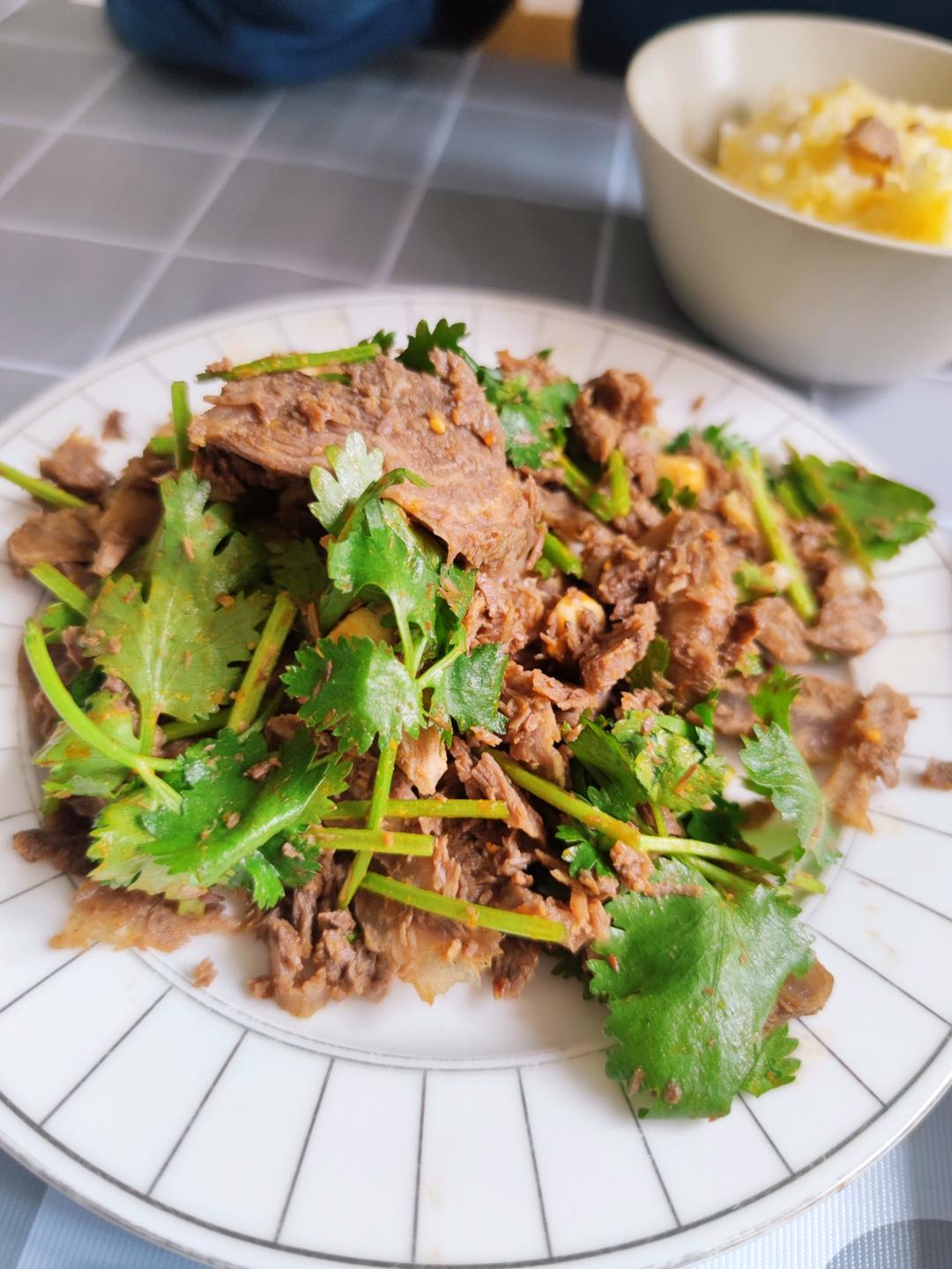 凉拌牛肉