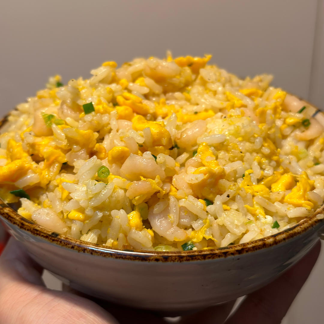 好吃到爆的虾油虾仁咸蛋炒饭