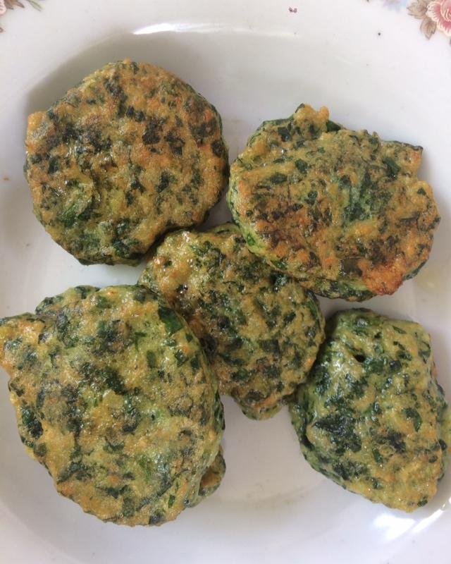 菠菜虾仁饼(可当一岁宝宝辅食)