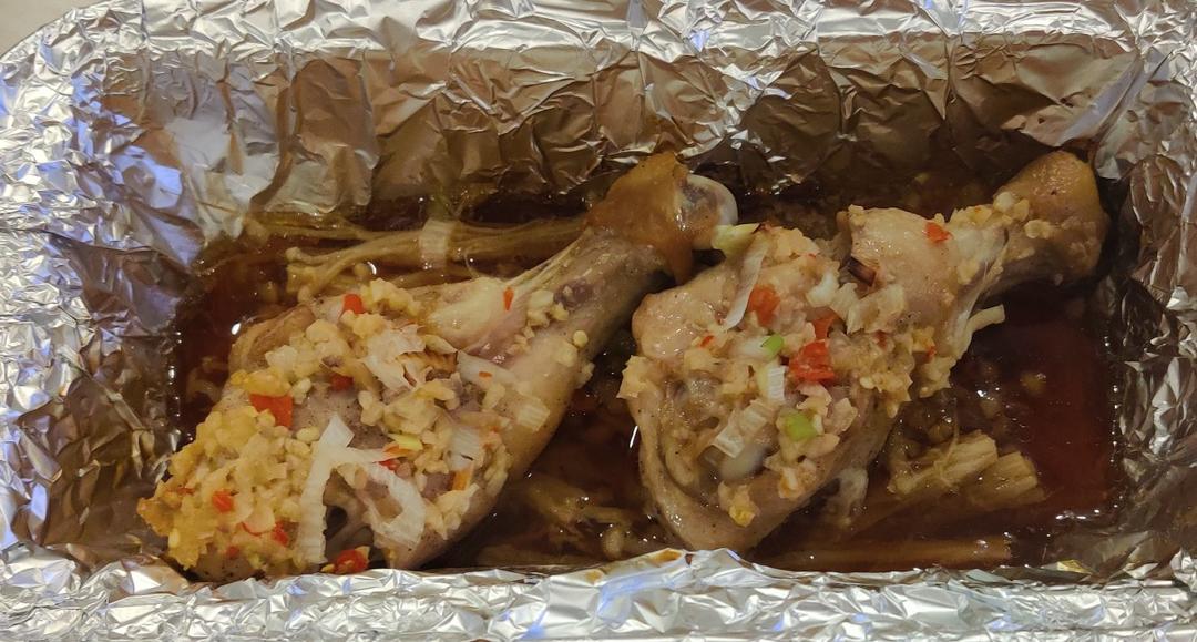 不加一滴油的金针菇蒸鸡腿