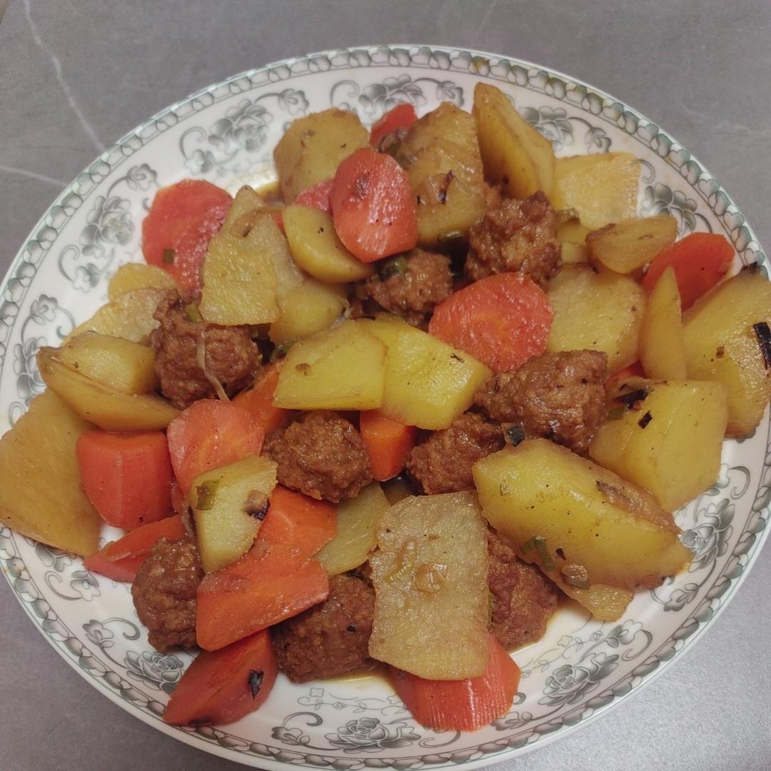 土豆烩胡萝卜