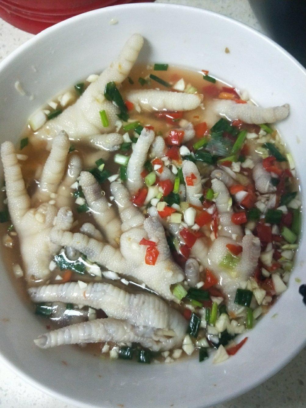 自制黎里辣鸡脚