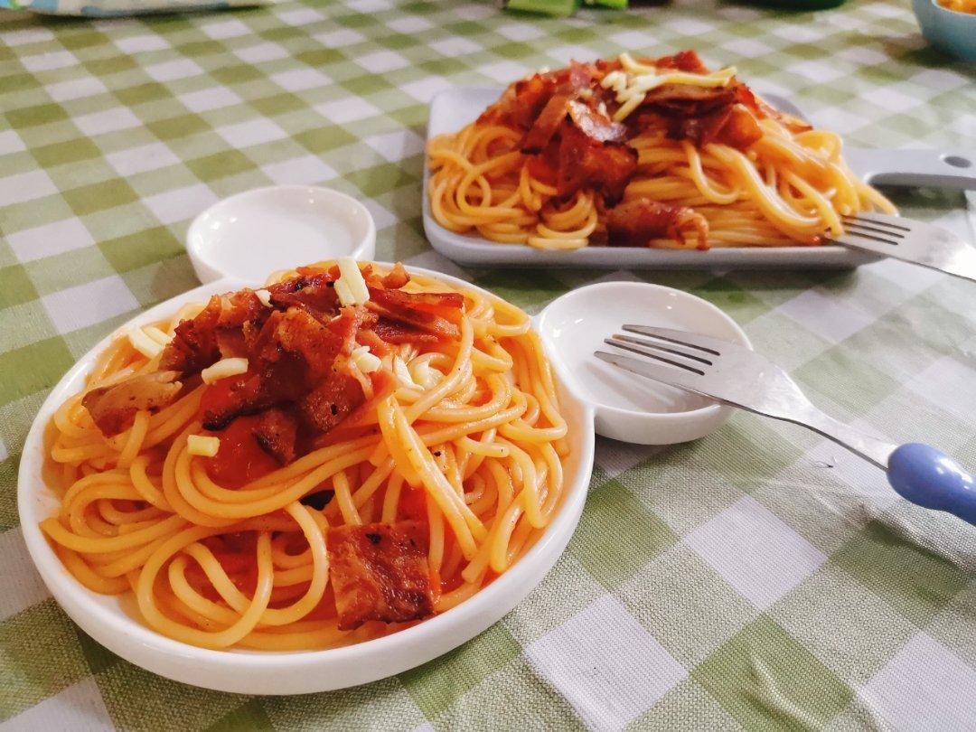 培根番茄意大利面