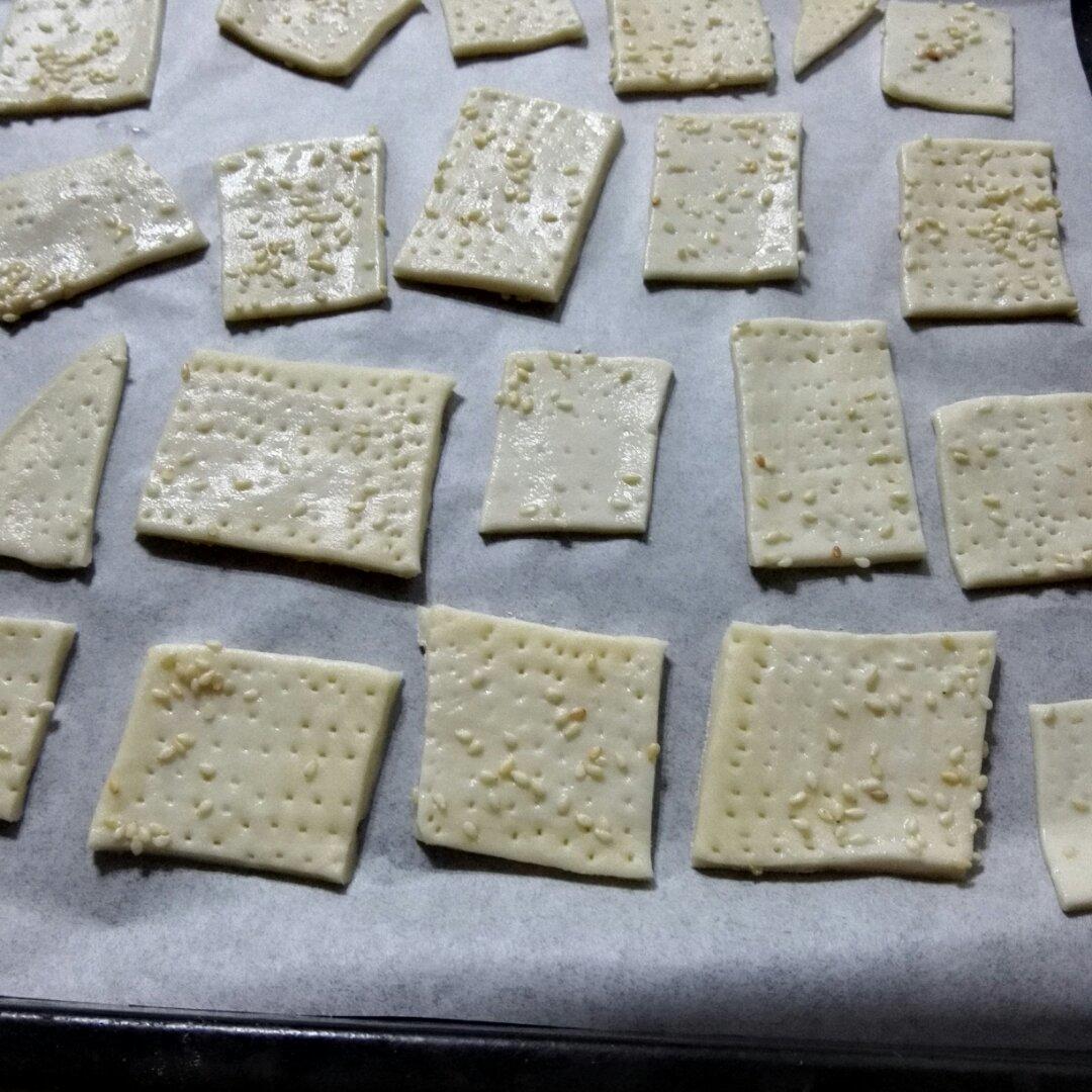 嘎嘣脆——香葱苏打饼干
