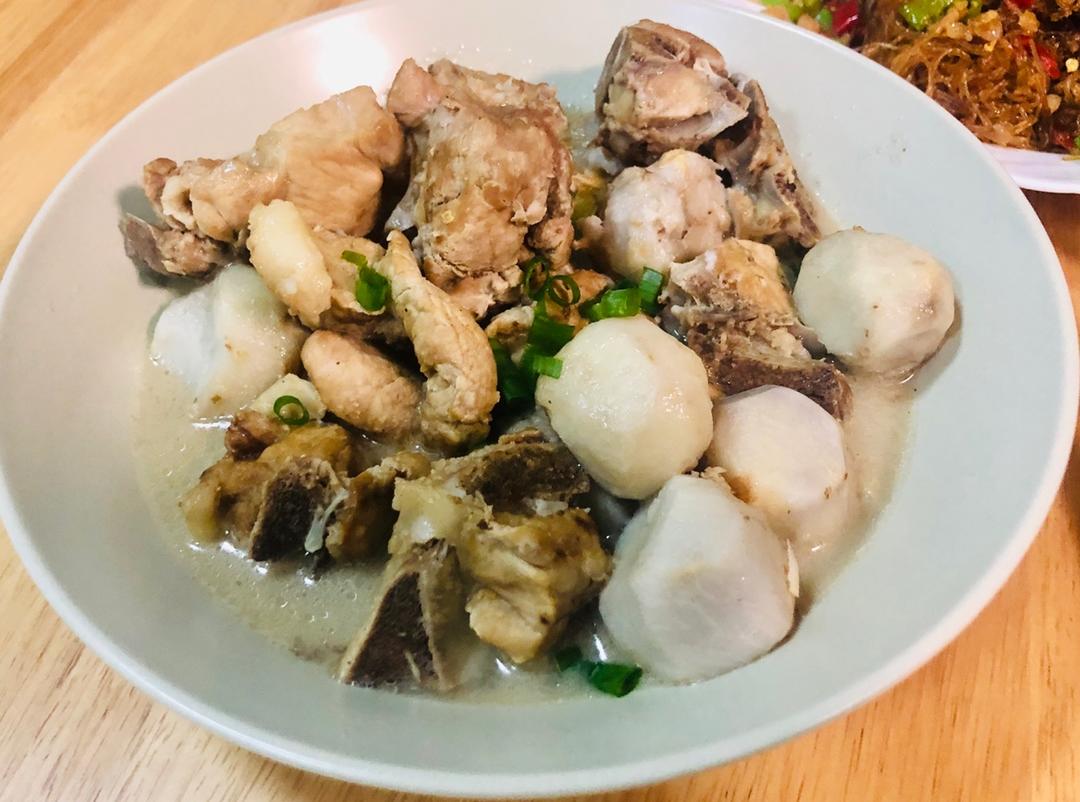 芋头炖排骨