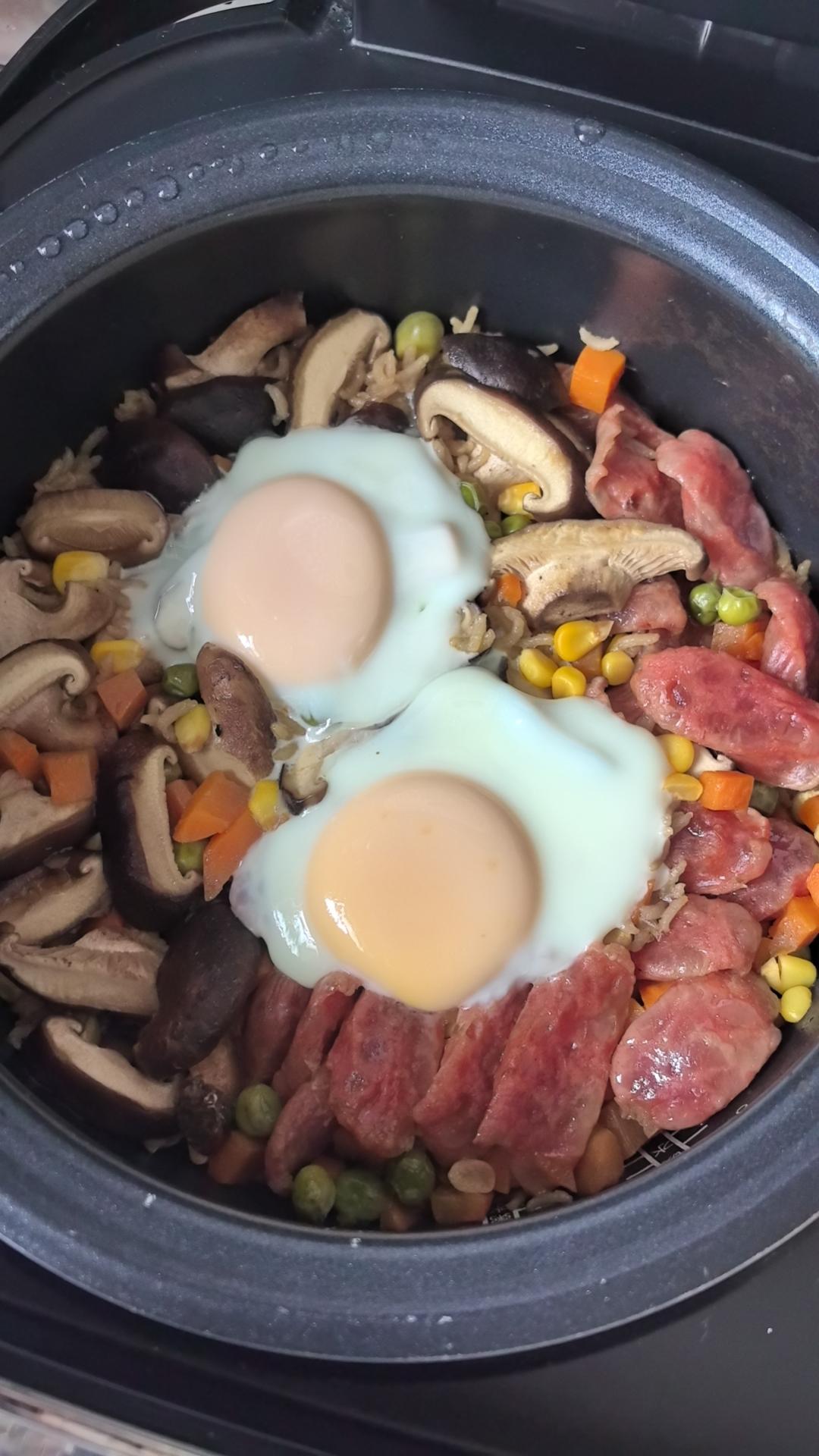 懒人电饭锅香肠焖饭/煲仔饭