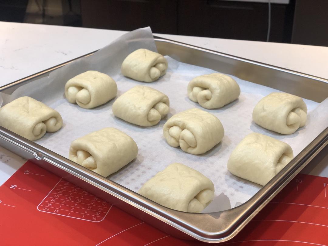 软到不知所措的牛奶卷