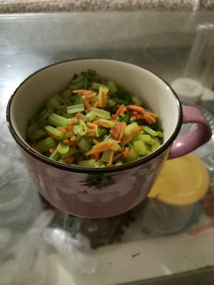芹菜胡萝卜碎