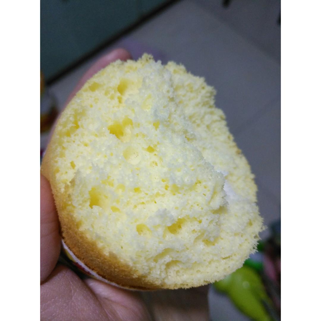 戚风杯子蛋糕^_^不开裂不回缩喔～