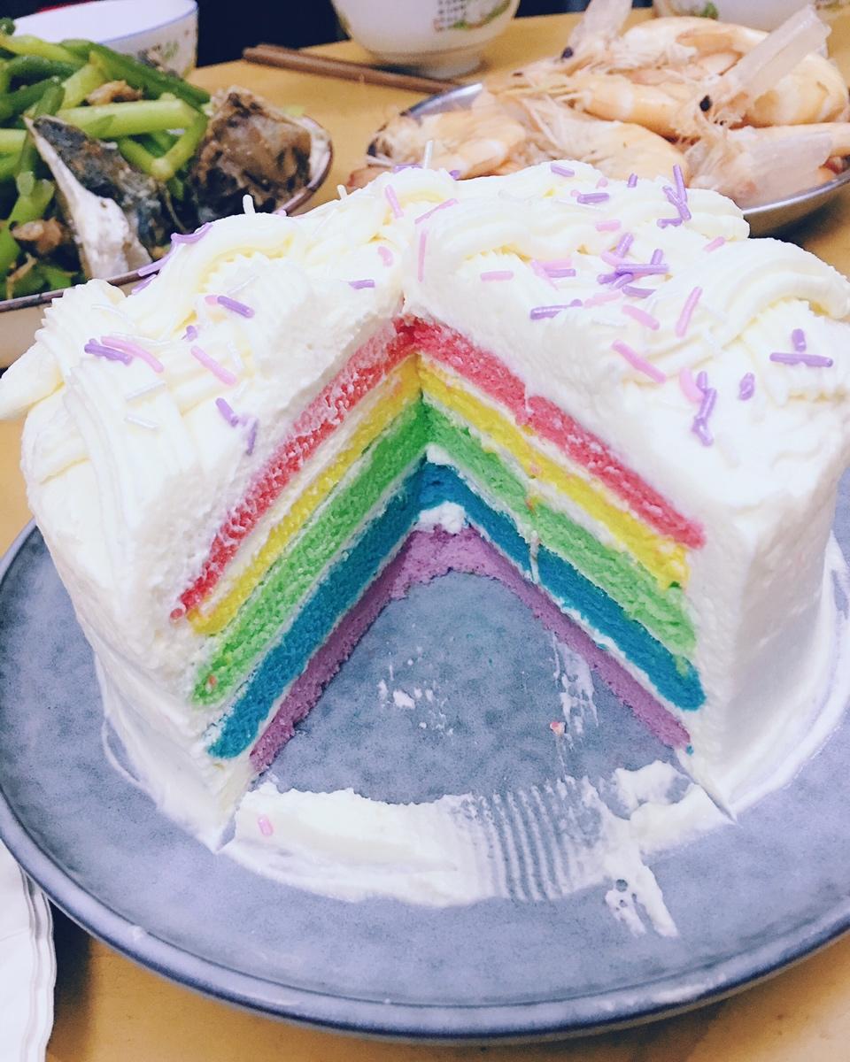 彩虹蛋糕
